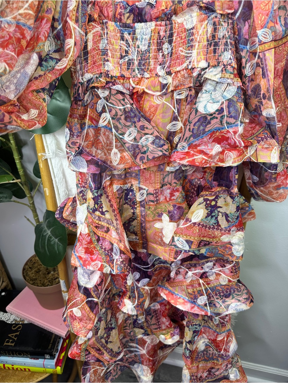 Elliatt Pink Floral Ruffle Tiered Midi Dress sz M - Picture 9 of 9